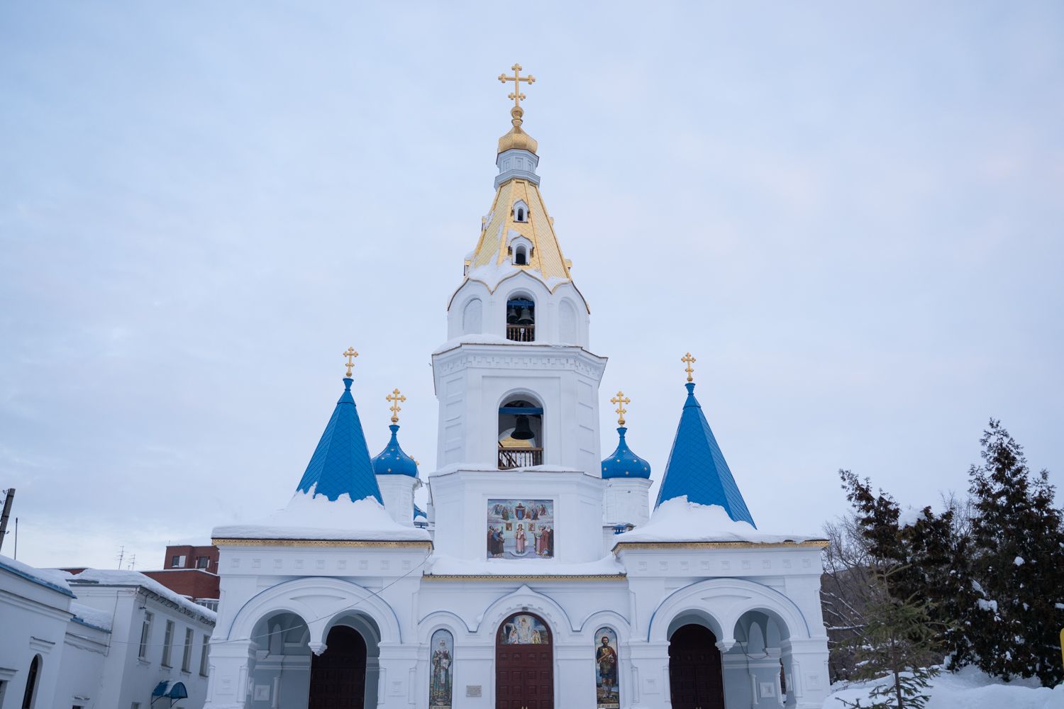 Митрополит Сергий совершил всенощное бдение в Покровском кафедральном соборе