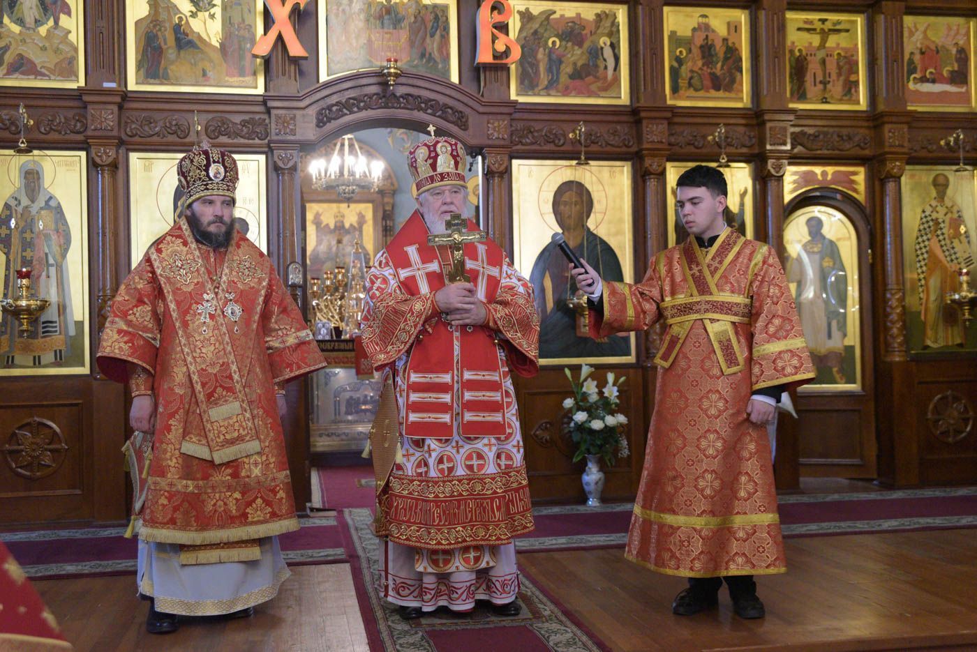 Митрополит Сергий возглавил престольный праздник в Иверском женском монастыре