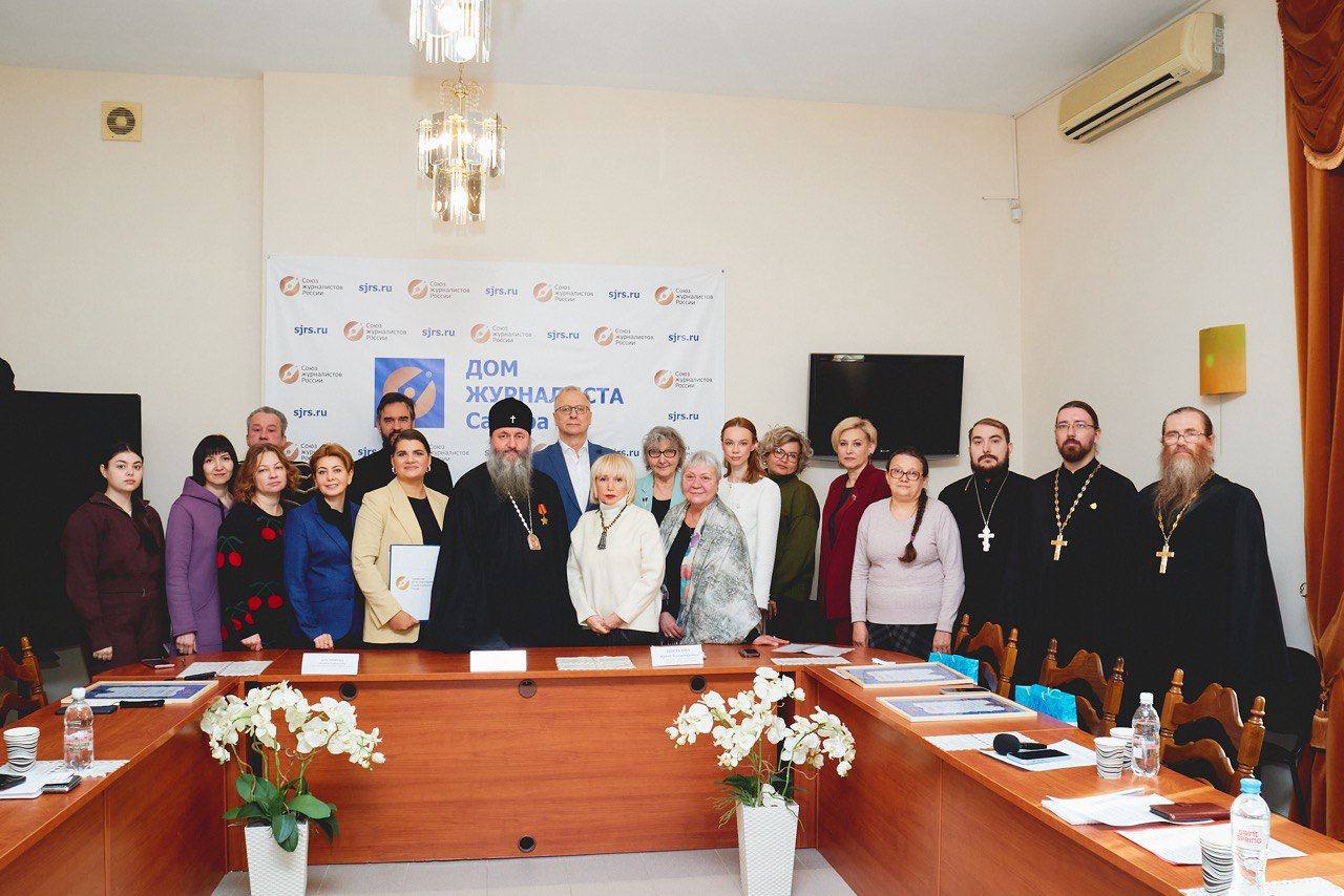 Митрополит Самарский и Новокуйбышевский Феодосий встретился с представителями СМИ Самарского региона