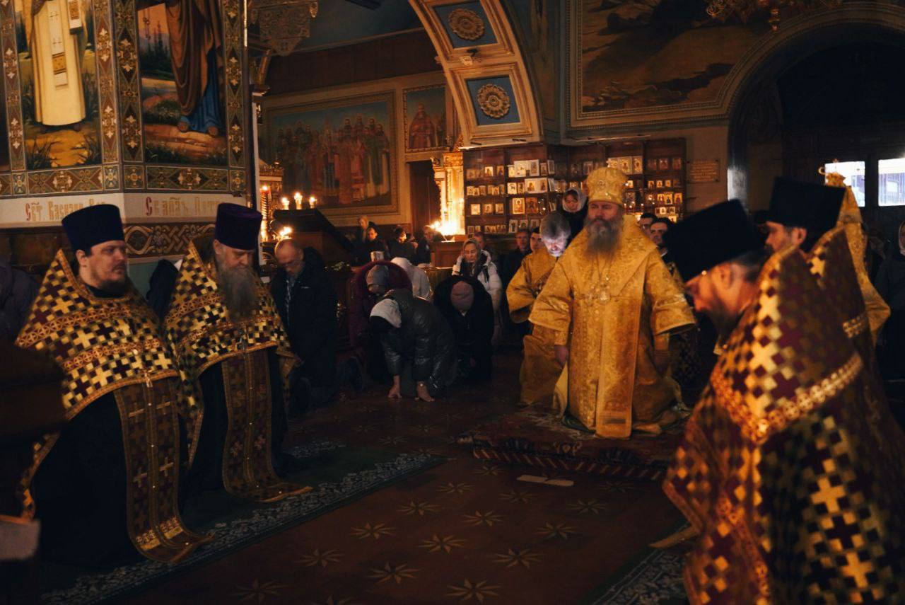 Всенощное бдение в Петропавловском соборе г. Самары