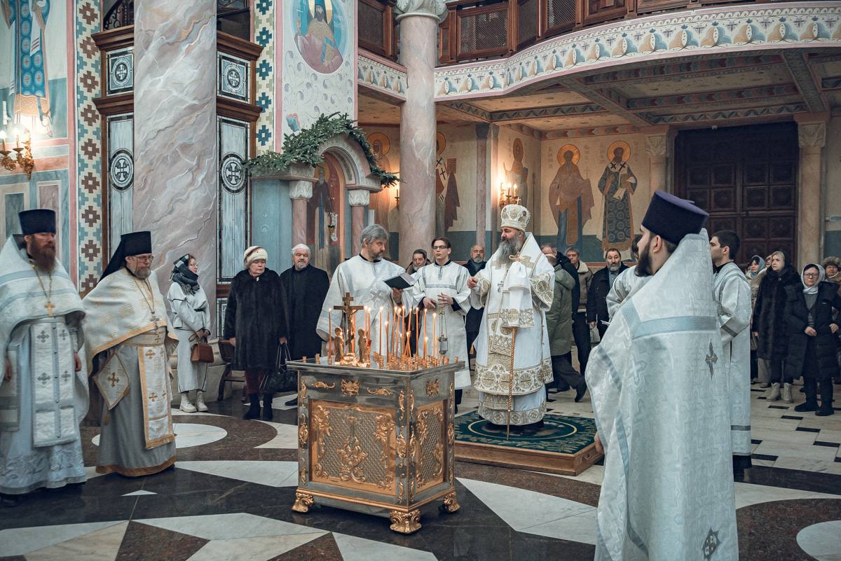 Божественная литургия в Софийском соборе Самары