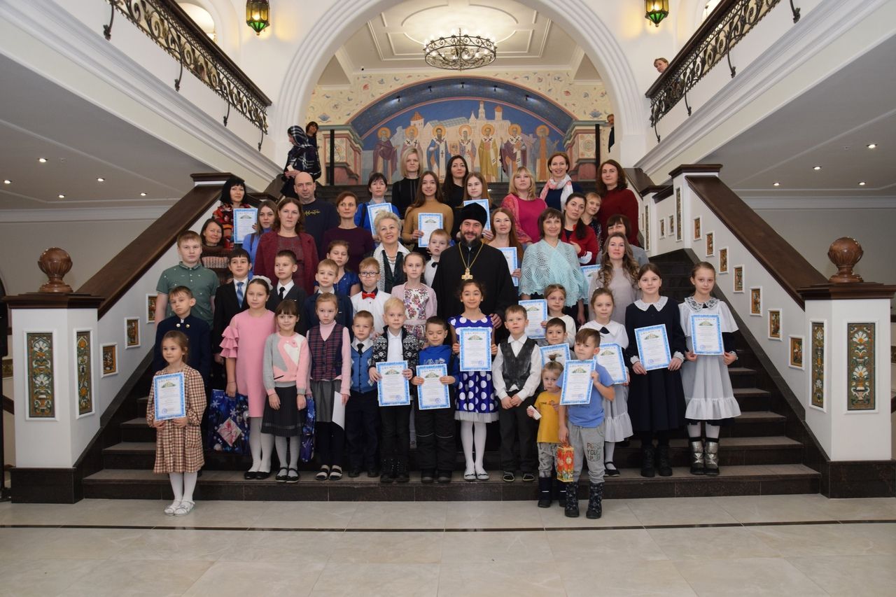 ВРУЧЕНЫ ДИПЛОМЫ ПОБЕДИТЕЛЯМ КОНКУРСА  «РОЖДЕСТВО В КАЖДЫЙ ДОМ – 2022»