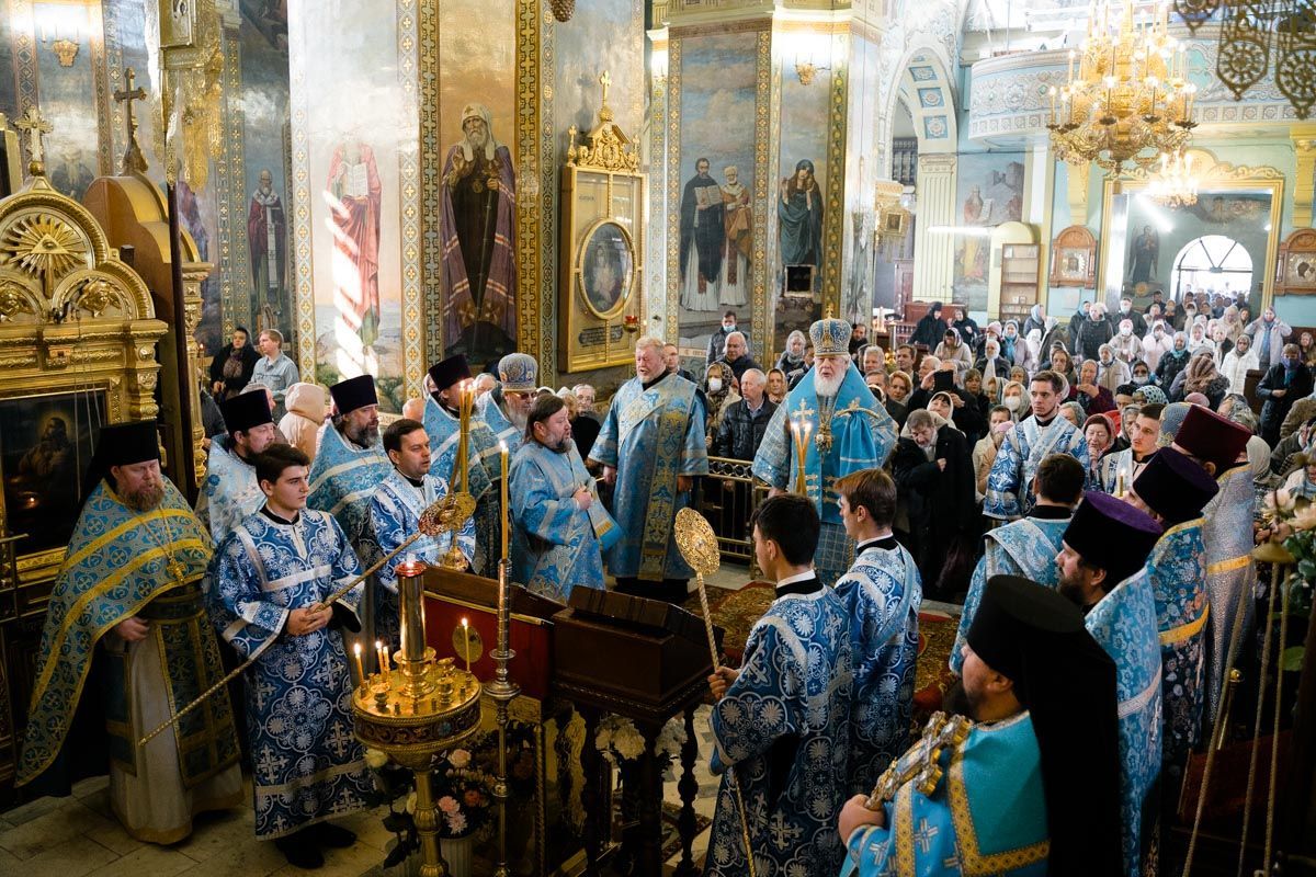 Божественная Литургия в Покровском кафедральном соборе г.Самары