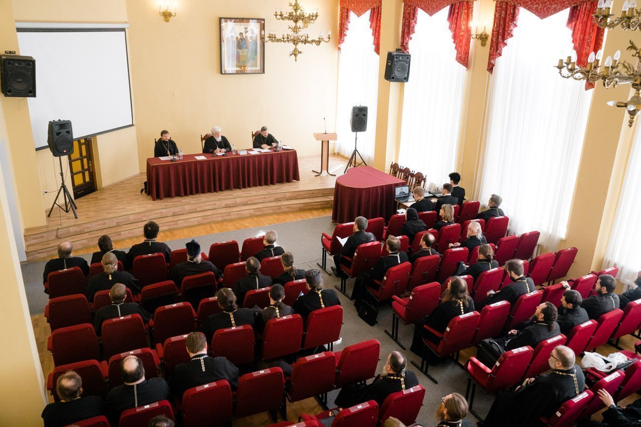 Митрополит Сергий возглавил расширенное совещание благочинных Самарской епархии