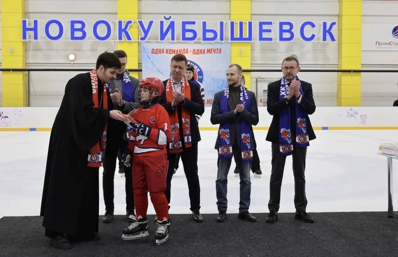 В Новокуйбышевске начался отборочный этап турнира по русскому хоккею на призы Святейшего Патриарха