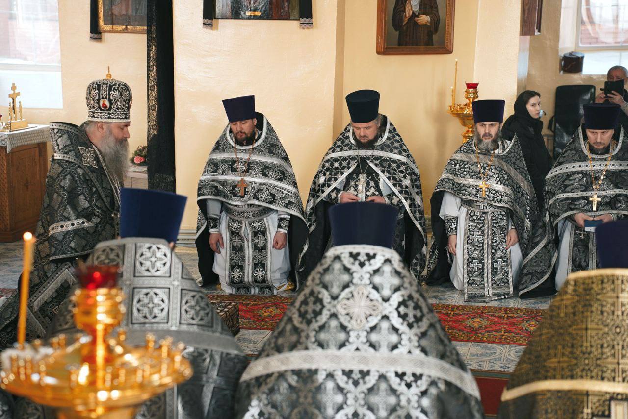 Литургия Преждеосвященных Даров в храме Богоявления Господня