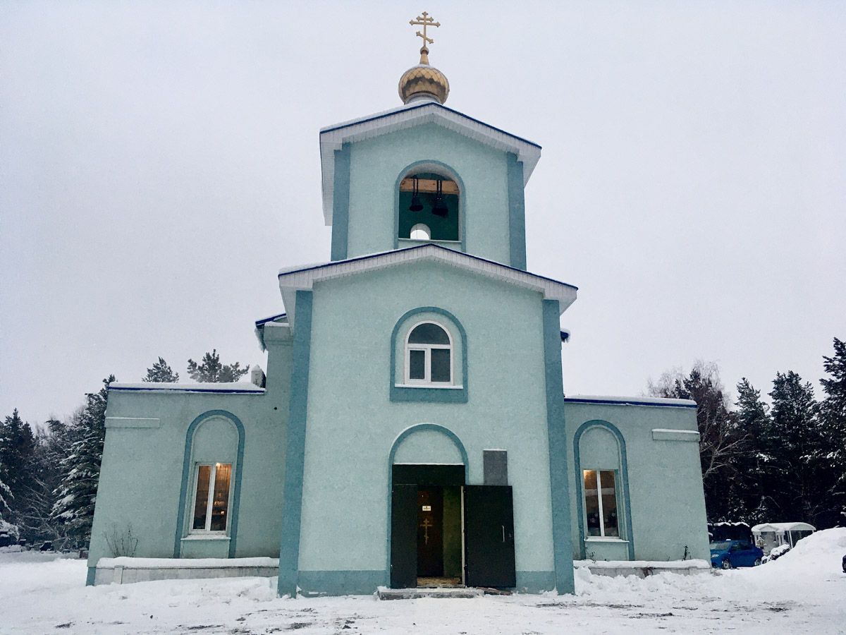 Божественная Литургия в храме во имя прав. Иоанна Кронштадтского пос. Рубежное