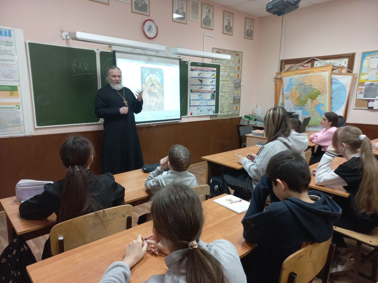 В Самарской митрополии продолжается сотрудничество с системой образования региона