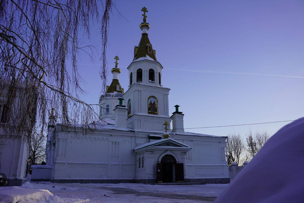 Архиерейское полиелейное богослужение в Трехсвятительском храме г. Самары