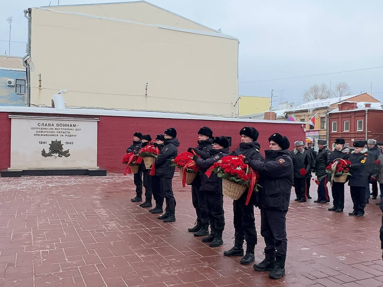 В Самаре почтили память сотрудников органов внутренних дел, погибших при исполнении долга