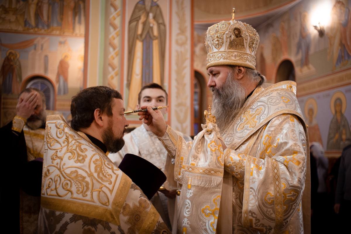 Архиерейское всенощное бдение в Благовещенском соборе г. Самары