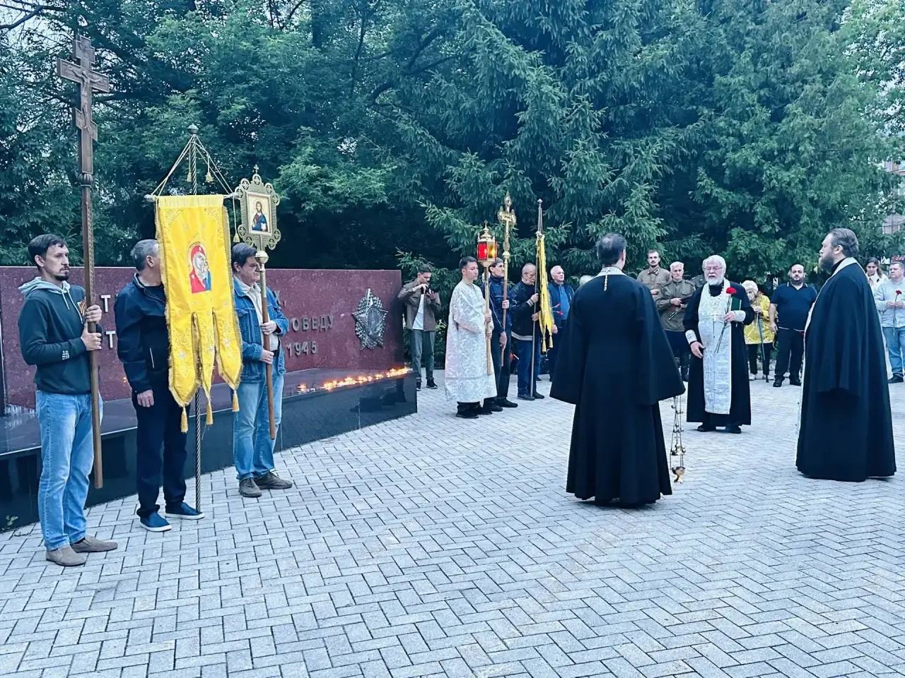 Предрассветная панихида в день начала Великой Отечественной Войны 