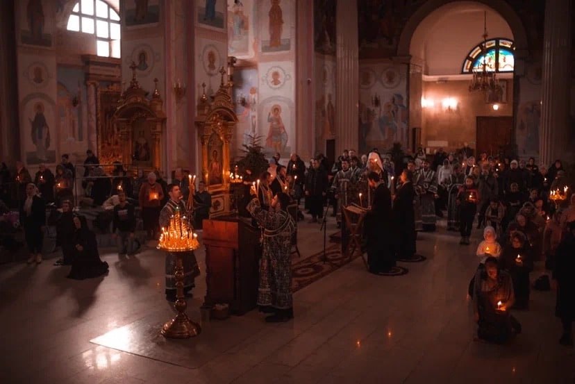 Великое повечерие с чтением покаянного канона в Кирилло-Мефодиевском соборе г. Самары