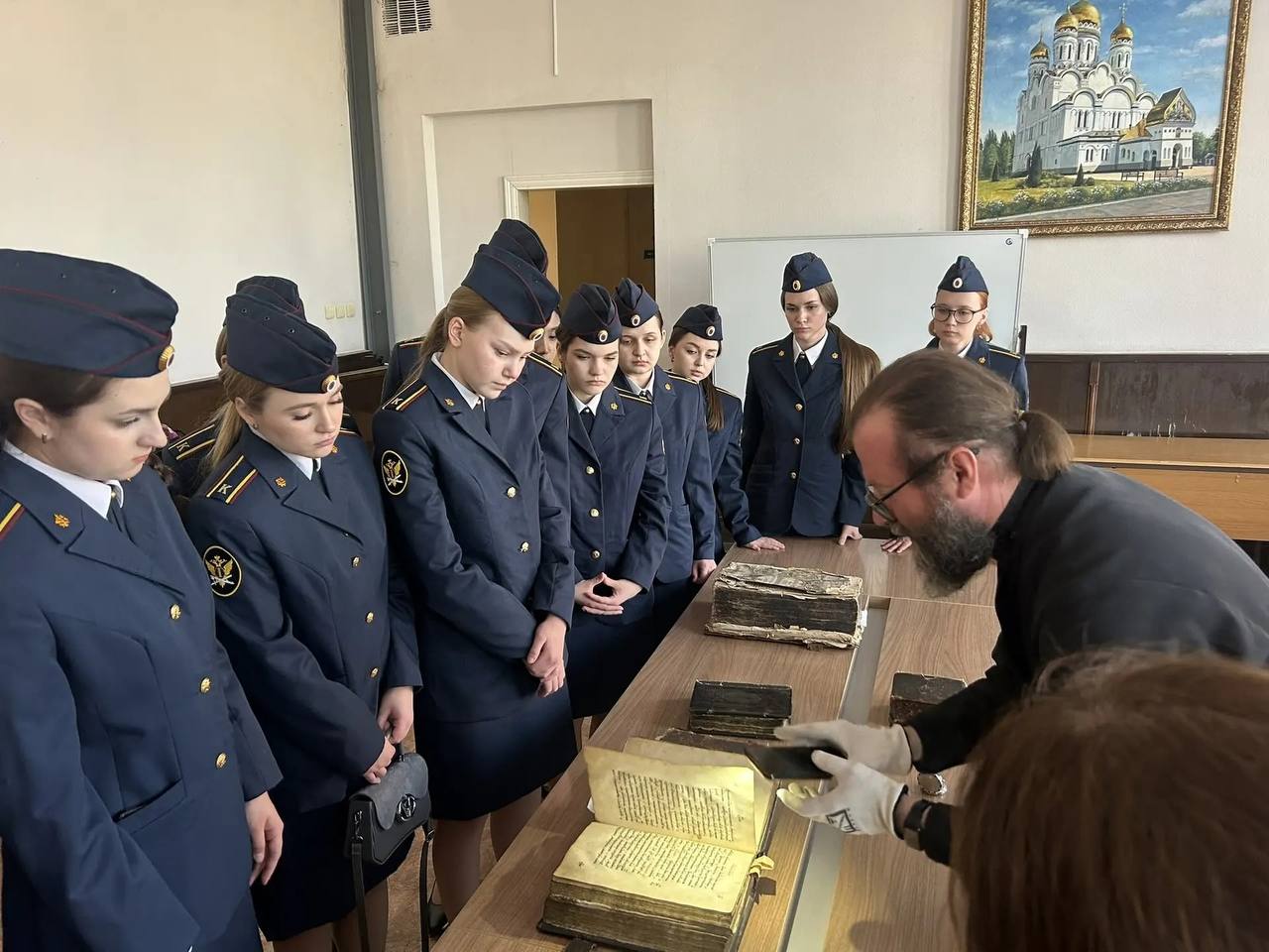 Визит курсантов Самарского юридического института ФСИН России в Самарскую духовную семинарию