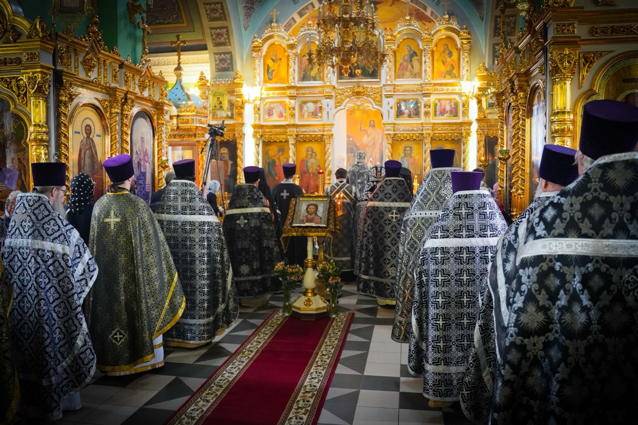 Литургия Преждеосвященных Даров в храме Серафима Саровского