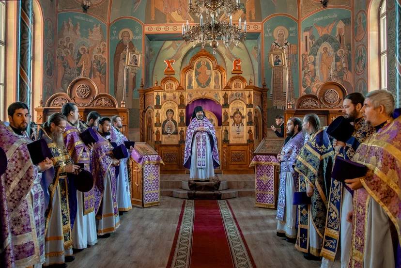 Литургия Преждеосвященных даров в храме Самарской семинарии