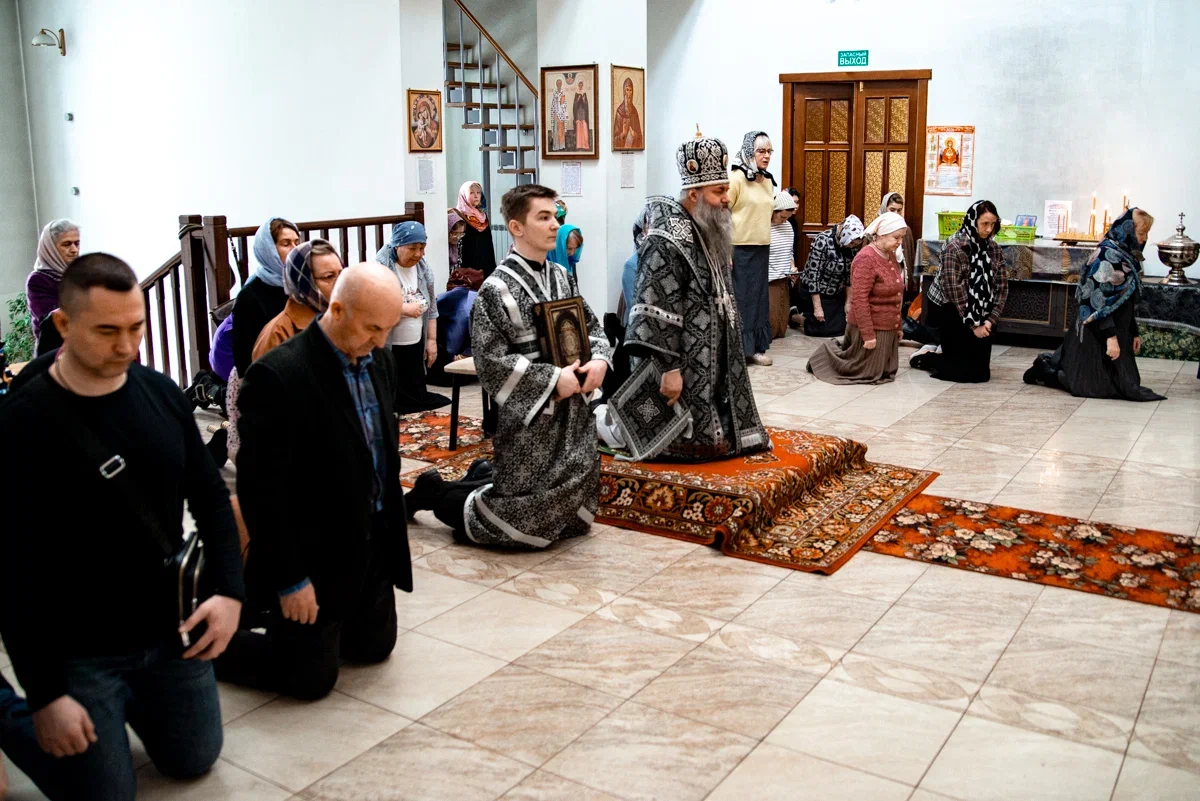 Литургия Преждеосвященных Даров в храме в честь преподобной Марии Египетской. 