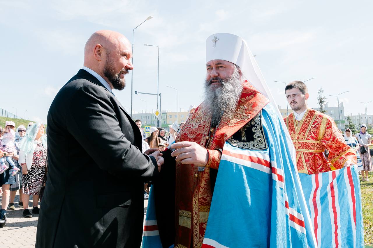 Освящение и поднятие Креста и Купола на Храм священномученика Киприана и мученицы Иустины