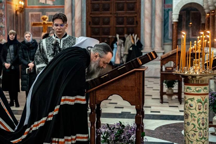 Архиерейское великое повечерие с чтением покаянного канона в Софийском соборе г. Самары