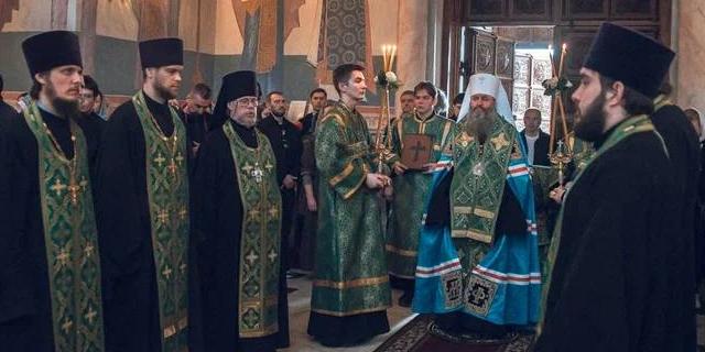 Архиерейское всенощное бдение в канун праздника Входа Господня во Иерусалим