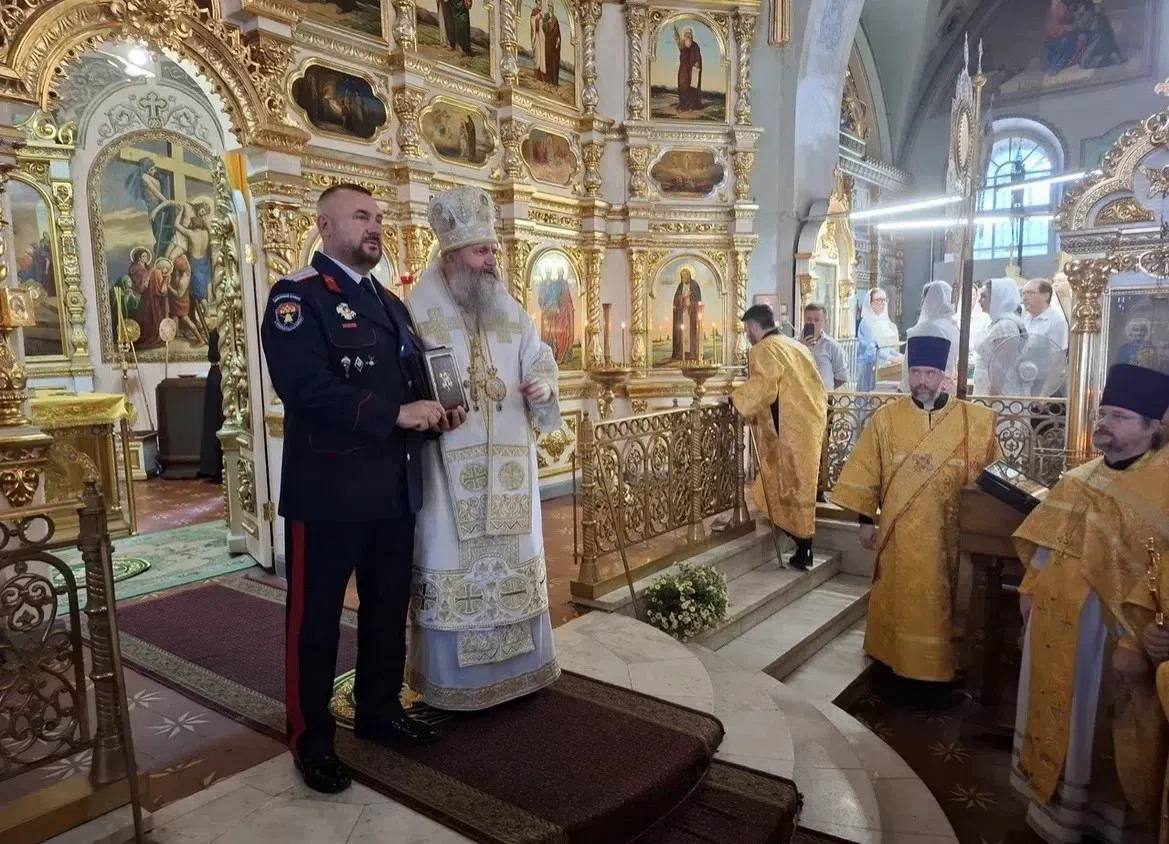 Вручение Патриаршей награды войсковому атаману Волжского казачьего войска