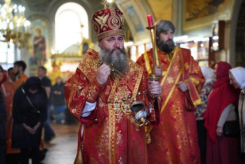 Митрополит Феодосий возглавил всенощное бдение в Петропавловском соборе г. Самары  в канун Недели 5-ой по Пасхе, о самаряныне