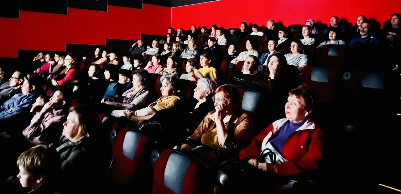 Приход в честь преподобного Серафима Саровского организовал миссионерский кинопоказ фильма «Сеть» в Новокуйбышевске