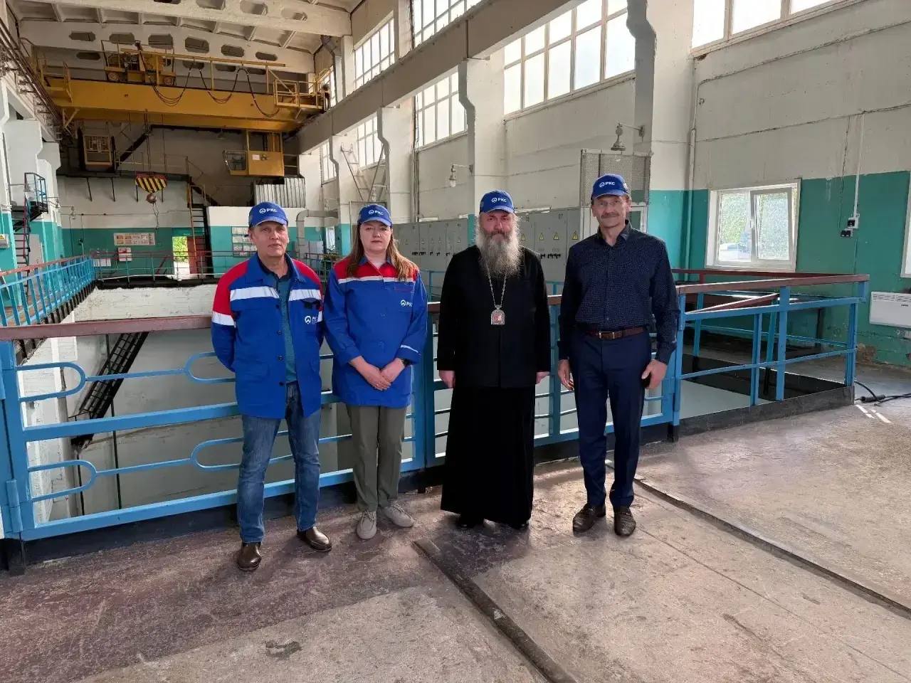 Митрополит Феодосий посетил предприятие «РКС-Самара»