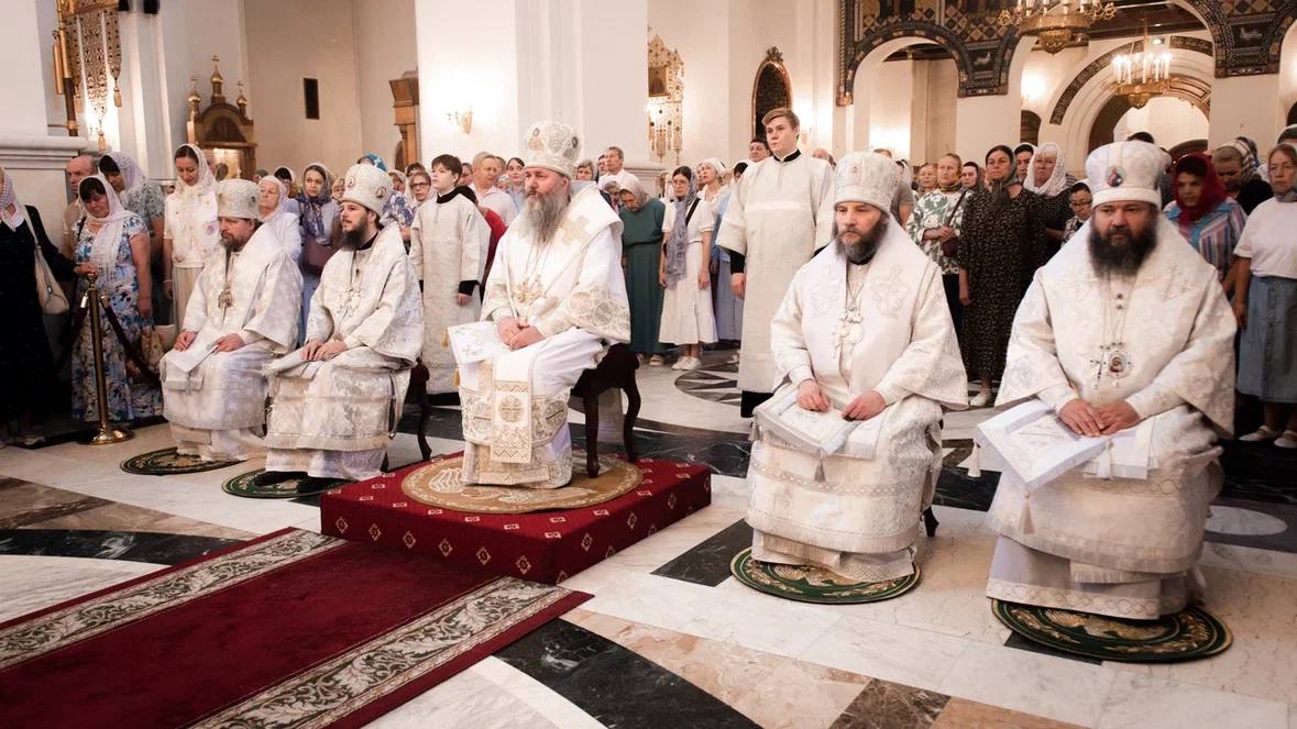 Соборное богослужение всех Архиереев Самарской митрополии в праздник Преображения Господня 