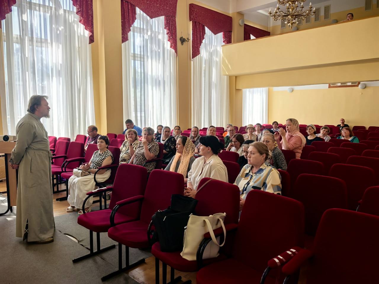 Семинар центра «Семейный очаг» по оказанию духовной и психологической помощи