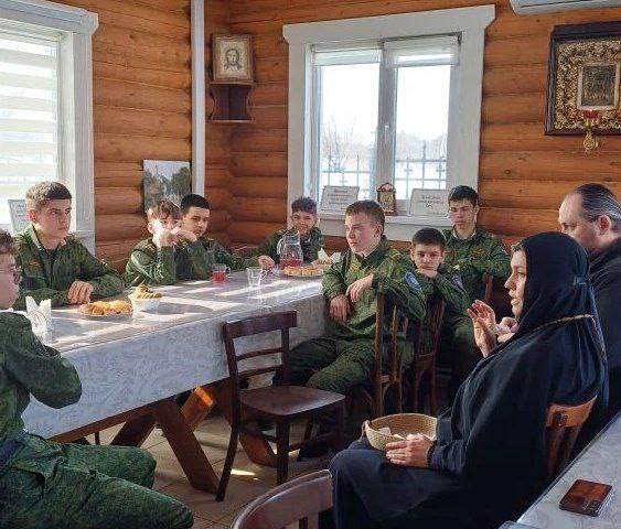 Реализация молодежного проекта «СтартапДУХА» для кадетов Казачьего корпуса